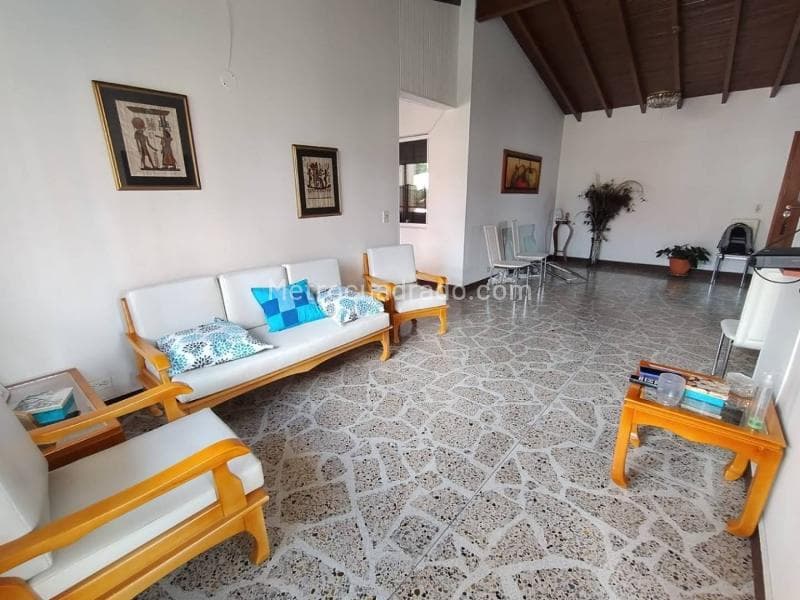Property photo: Laureles · 116 m² · 3 BR · 2 baths